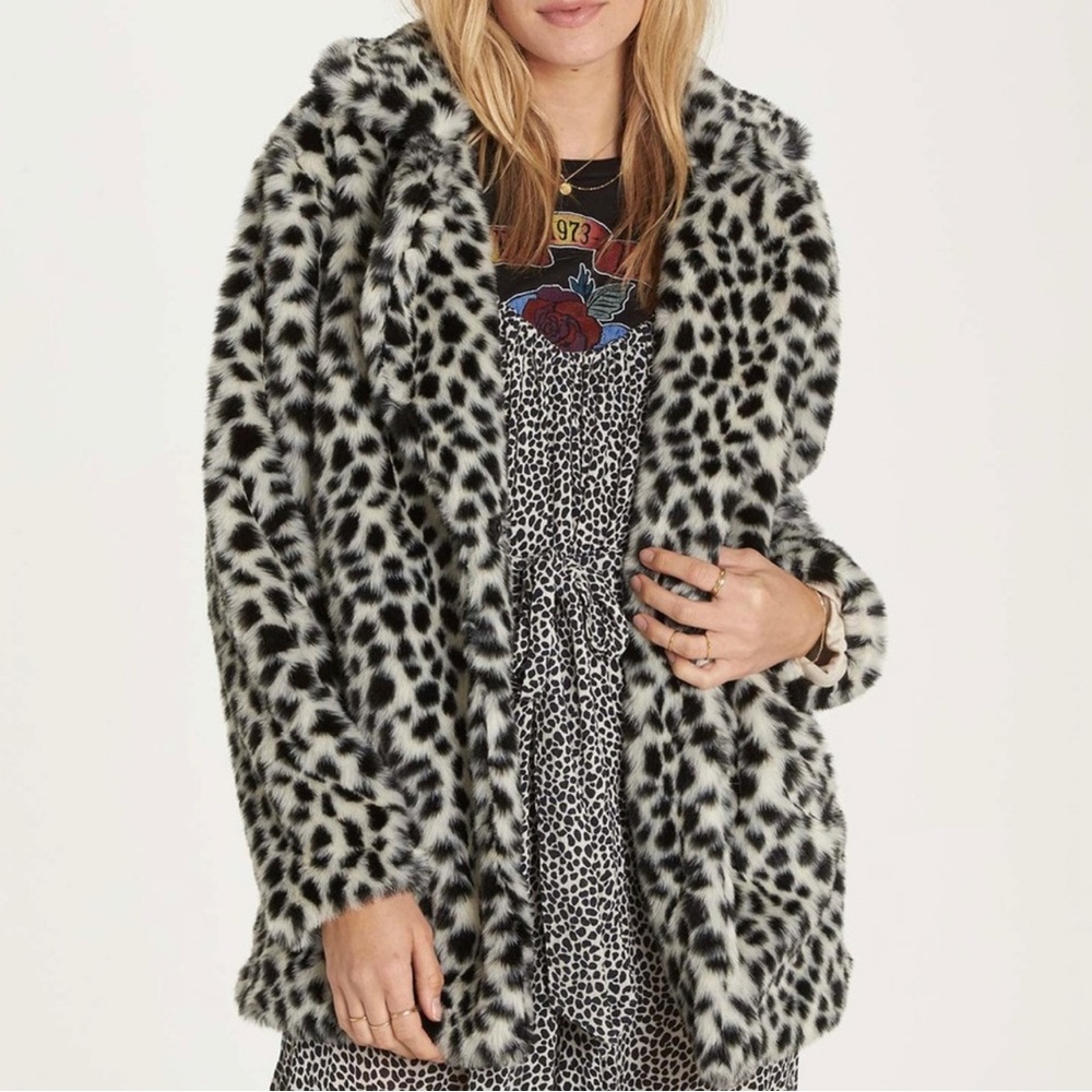Billabong Coat Snow Leopard Faux Fur Two Button Jacket
